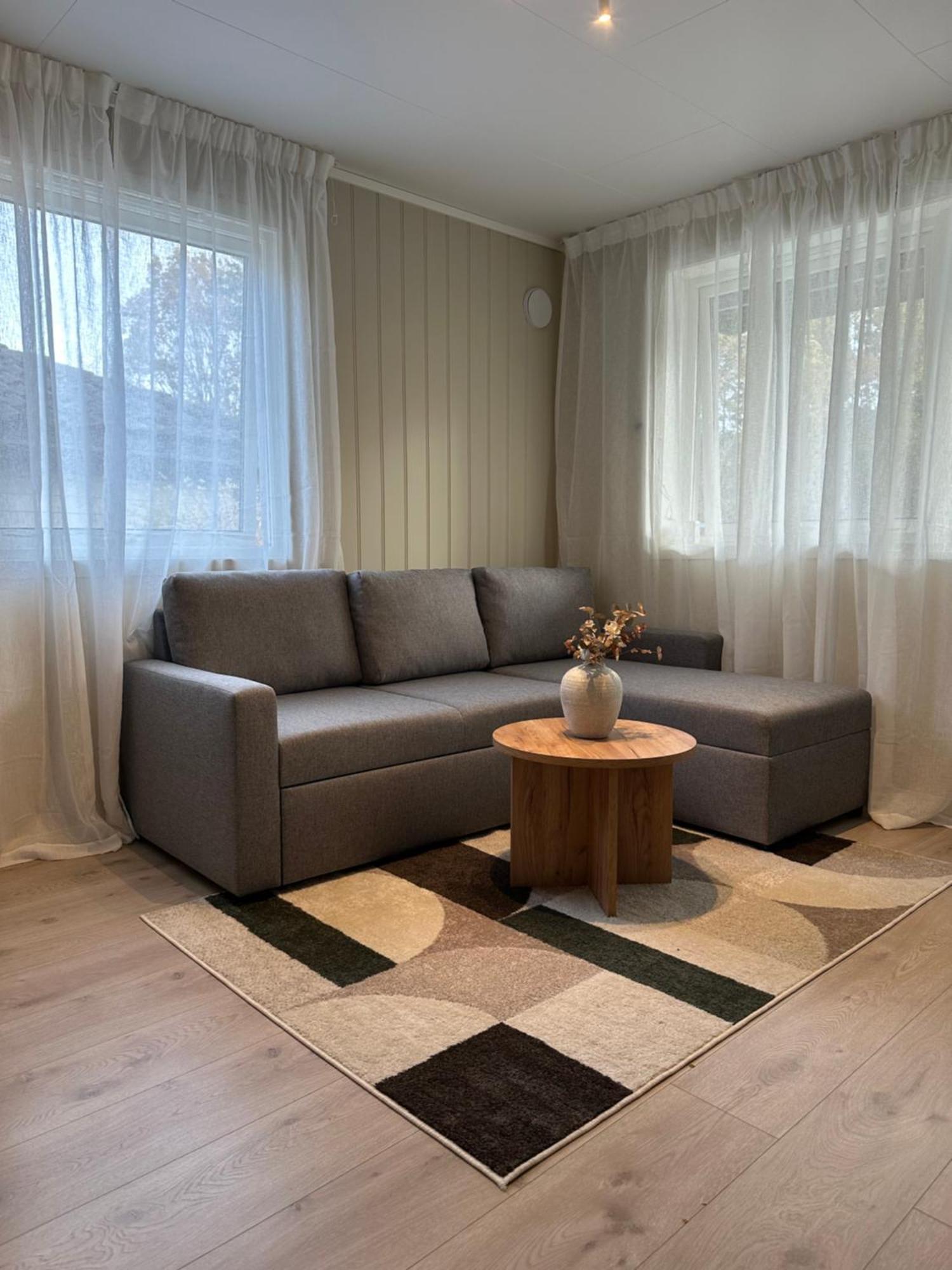 Lys Rent Og Trivelig Hybelleilighet Kristiansand Zewnętrze zdjęcie